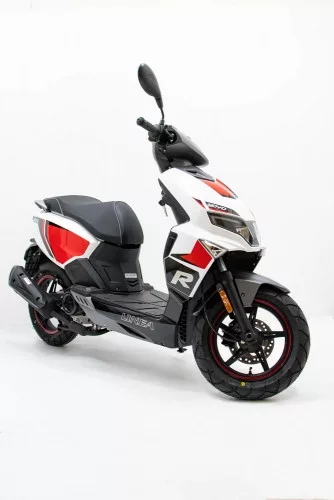 Linea Novo 4T, 49 ccm, injektoros
